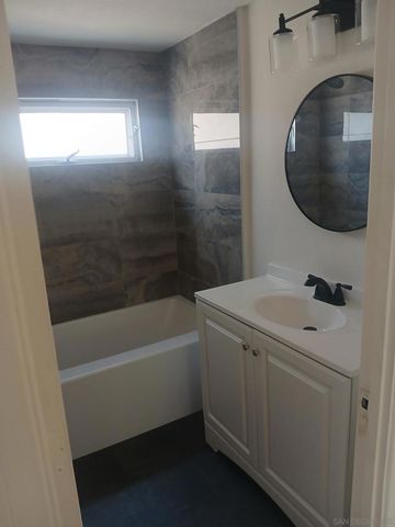 2530 Cherimoya, Vista, CA 92084