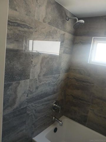 2530 Cherimoya, Vista, CA 92084