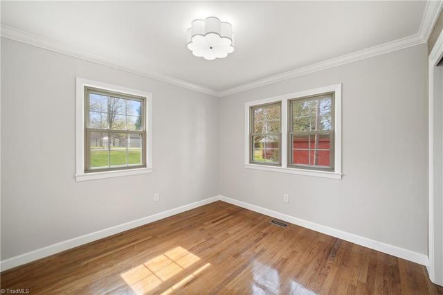 306 Lakeshore Drive, Thomasville, NC 27360