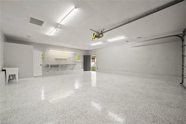 306 Lakeshore Drive, Thomasville, NC 27360