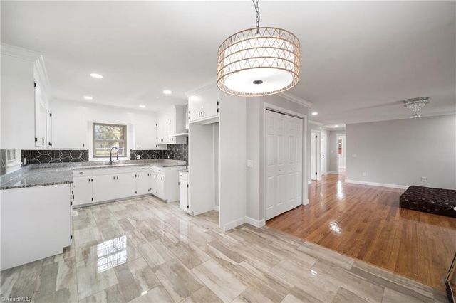 306 Lakeshore Drive, Thomasville, NC 27360