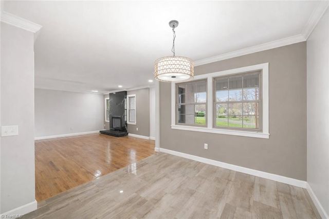 306 Lakeshore Drive, Thomasville, NC 27360