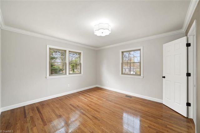 306 Lakeshore Drive, Thomasville, NC 27360