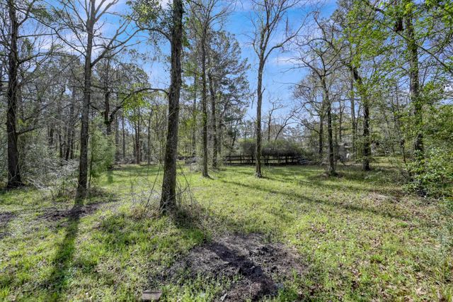130 Cedar Court, Magnolia, TX 77355