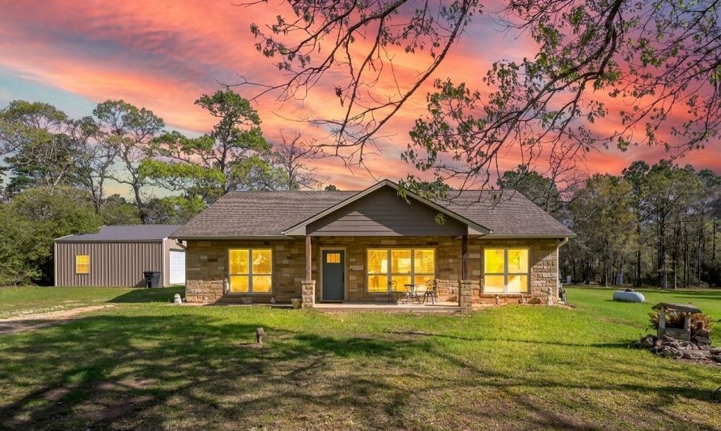 130 Cedar Court, Magnolia, TX 77355