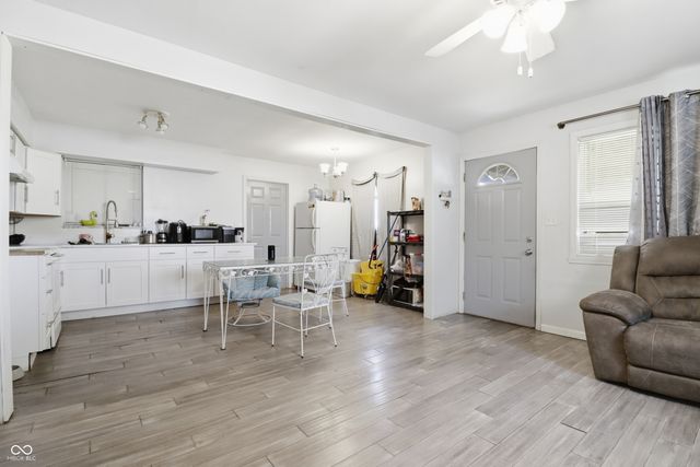 7203 Mortwood Avenue, Indianapolis, IN 46241