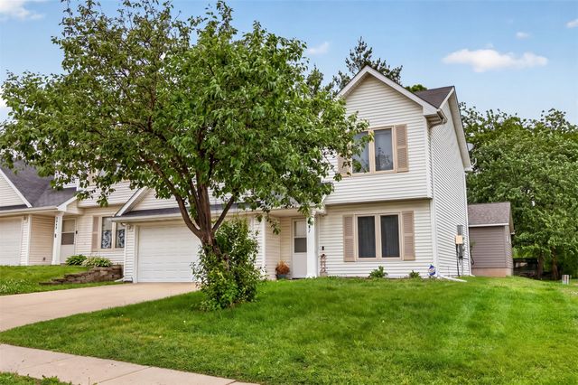 5901-5911 Townsend Avenue, Urbandale, IA 50322