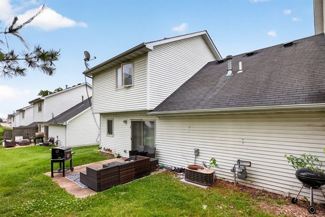 5901-5911 Townsend Avenue, Urbandale, IA 50322
