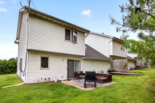 5901-5911 Townsend Avenue, Urbandale, IA 50322