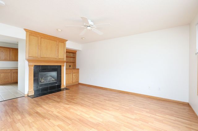 5901-5911 Townsend Avenue, Urbandale, IA 50322