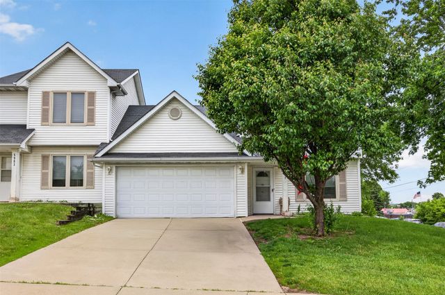 5901-5911 Townsend Avenue, Urbandale, IA 50322