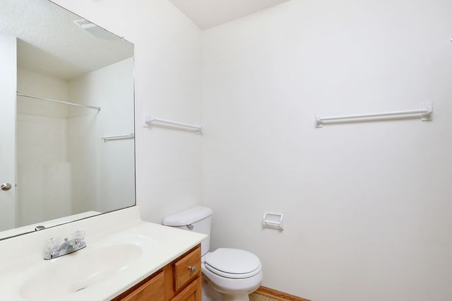 5901-5911 Townsend Avenue, Urbandale, IA 50322