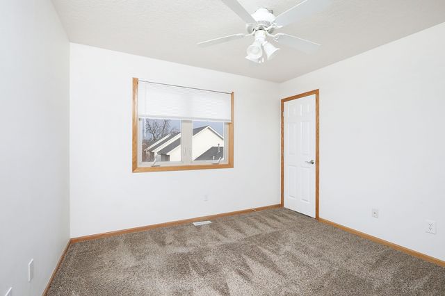 5901-5911 Townsend Avenue, Urbandale, IA 50322