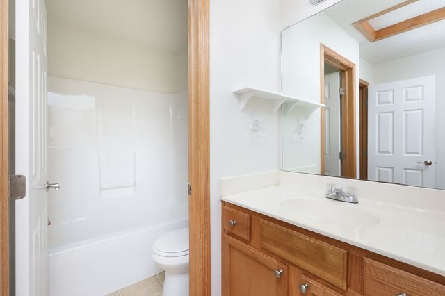 5901-5911 Townsend Avenue, Urbandale, IA 50322