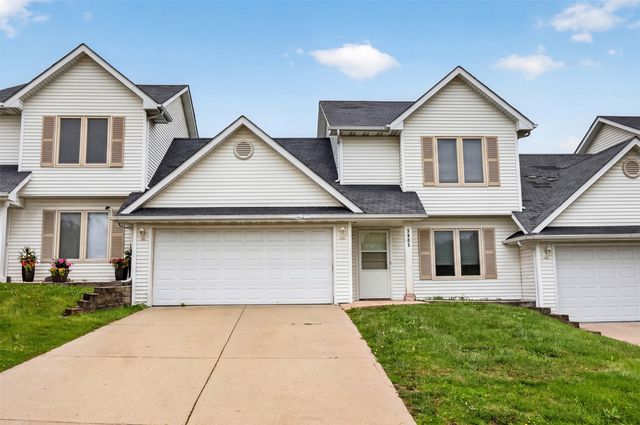 5901-5911 Townsend Avenue, Urbandale, IA 50322