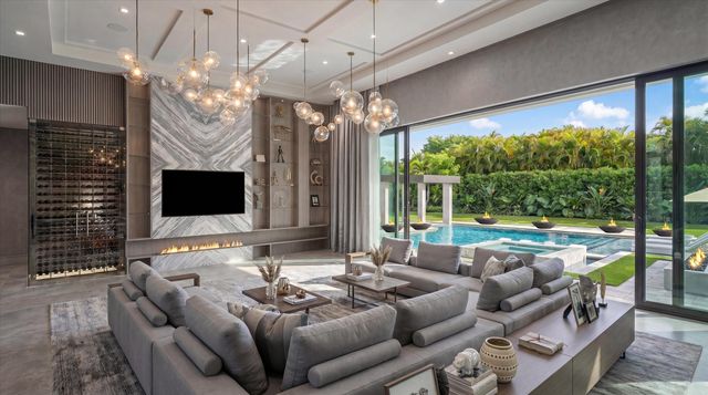 3905 Fieldview Way, Wellington, FL 33414
