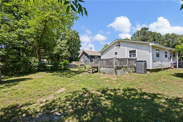 1006 E J Street, Russellville, AR 72801