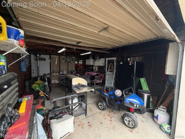 6671 Mayfair Street, Taylor, MI 48180