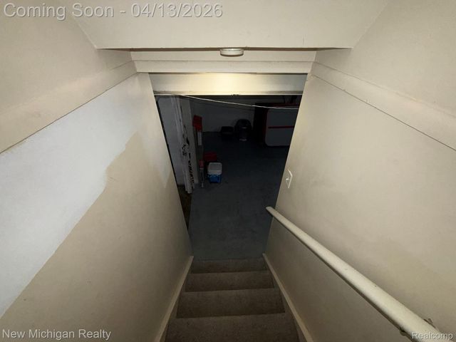 6671 Mayfair Street, Taylor, MI 48180