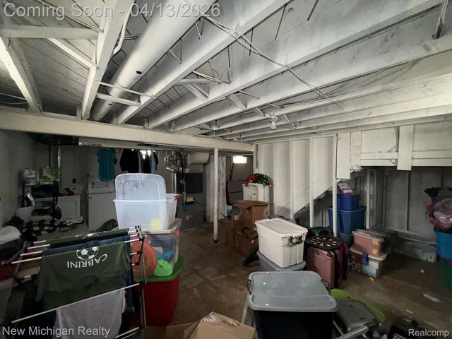 6671 Mayfair Street, Taylor, MI 48180