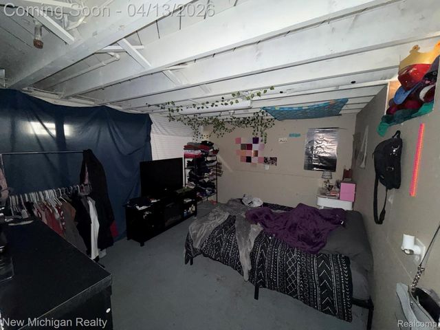 6671 Mayfair Street, Taylor, MI 48180