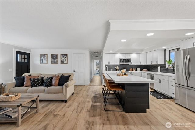 38005 192nd Avenue SE, Auburn, WA 98092