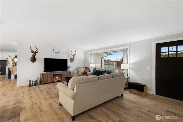 38005 192nd Avenue SE, Auburn, WA 98092