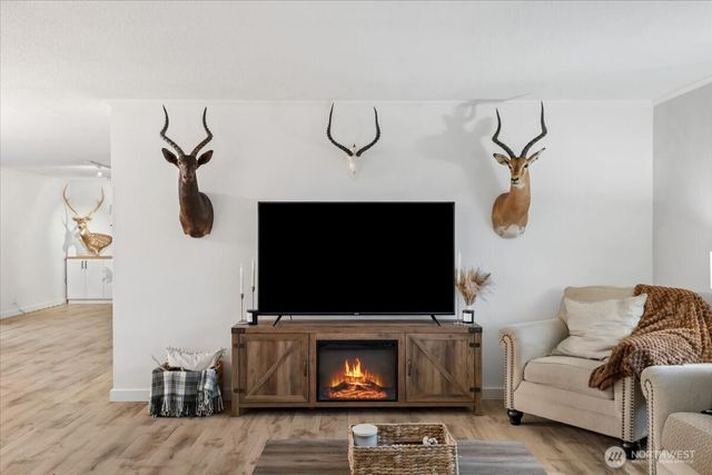 38005 192nd Avenue SE, Auburn, WA 98092