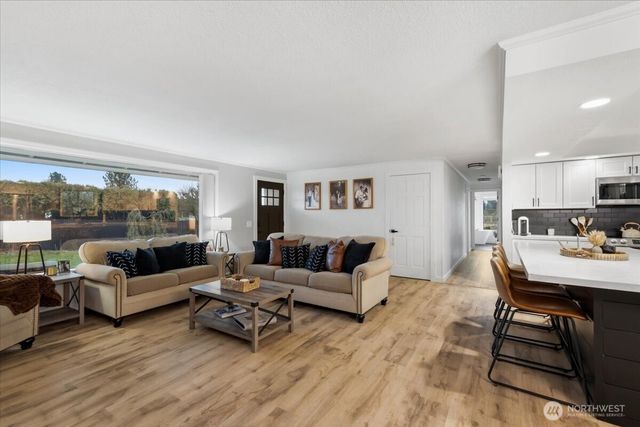 38005 192nd Avenue SE, Auburn, WA 98092