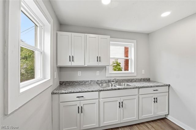 3300 Cedarbrook Road, Cleveland Heights, OH 44118