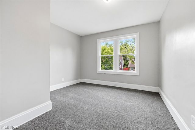 3300 Cedarbrook Road, Cleveland Heights, OH 44118