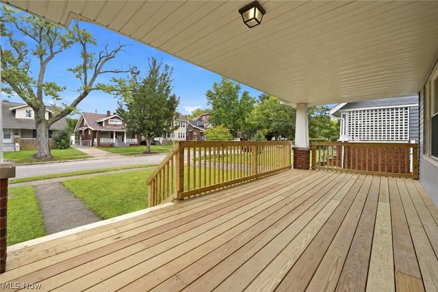 3300 Cedarbrook Road, Cleveland Heights, OH 44118