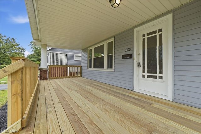 3300 Cedarbrook Road, Cleveland Heights, OH 44118