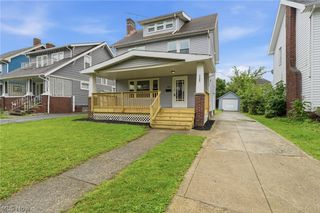 3300 Cedarbrook Road, Cleveland Heights, OH 44118