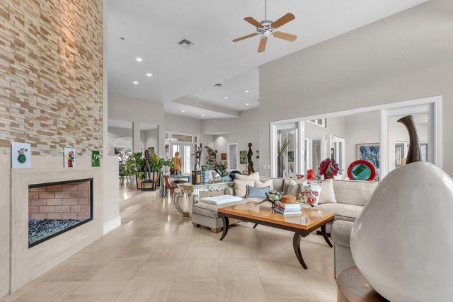 3146 N Miro Drive N, Palm Beach Gardens, FL 33410