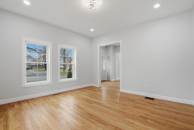 54 Wentworth Avenue, Lowell, MA 01852