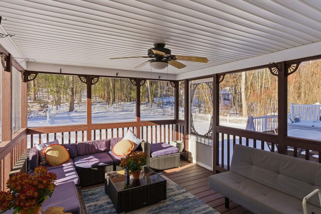 18 Holbrook Road, Bedford, NH 03110