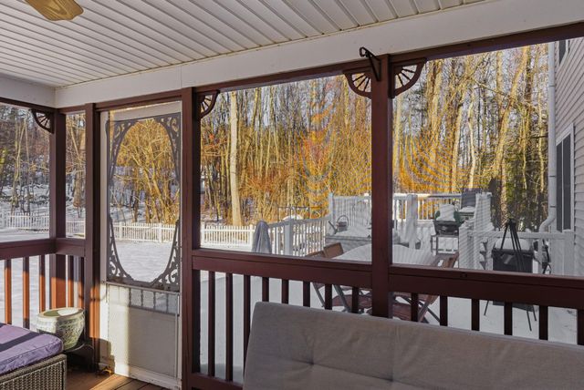 18 Holbrook Road, Bedford, NH 03110