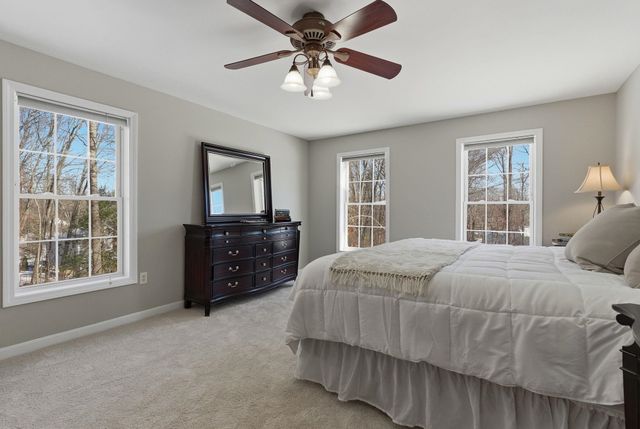 18 Holbrook Road, Bedford, NH 03110