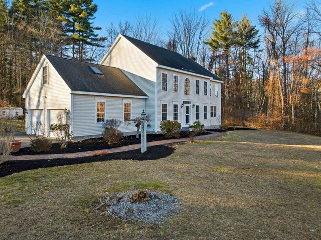 18 Holbrook Road, Bedford, NH 03110