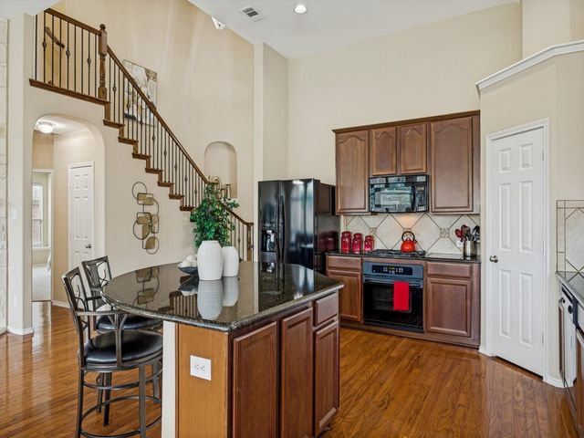 1192 Oak Hill Lane, Murphy, TX 75094