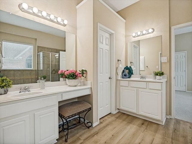 1192 Oak Hill Lane, Murphy, TX 75094