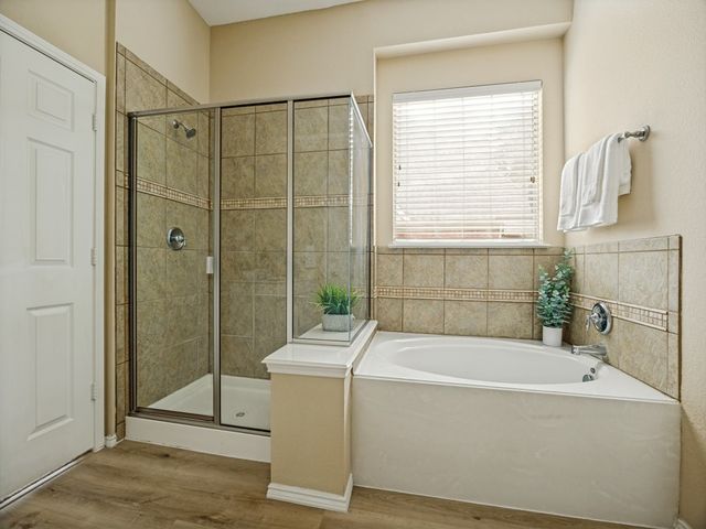 1192 Oak Hill Lane, Murphy, TX 75094