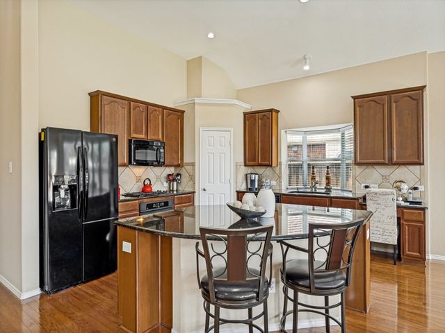 1192 Oak Hill Lane, Murphy, TX 75094
