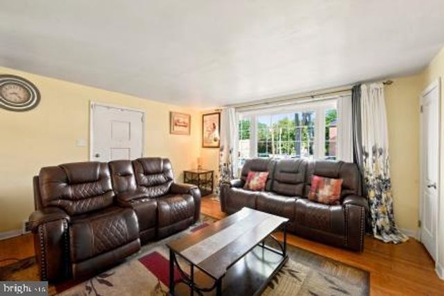 400 RUSSELL ST, Ridley Park, PA 19078