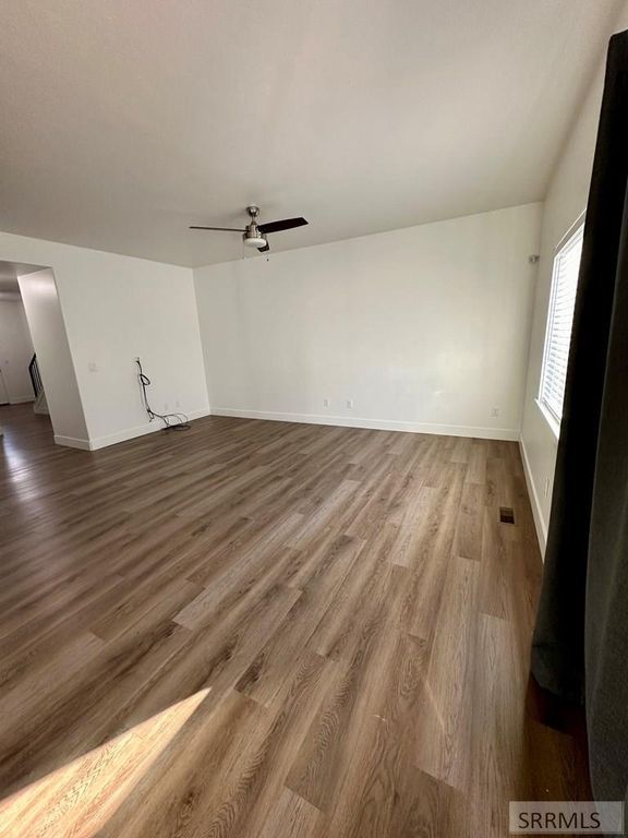 Image 10 of property listing at 458 S 3rd W # 458, Sugar City, ID 83448