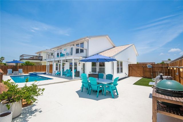 13818 Mizzen St, Corpus Christi, TX 78418