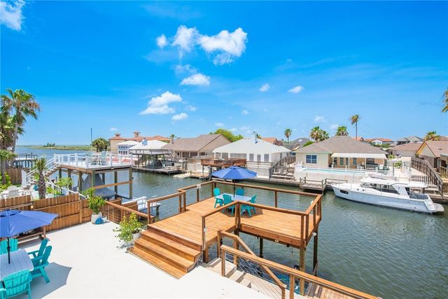 13818 Mizzen St, Corpus Christi, TX 78418