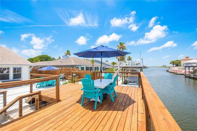 13818 Mizzen St, Corpus Christi, TX 78418