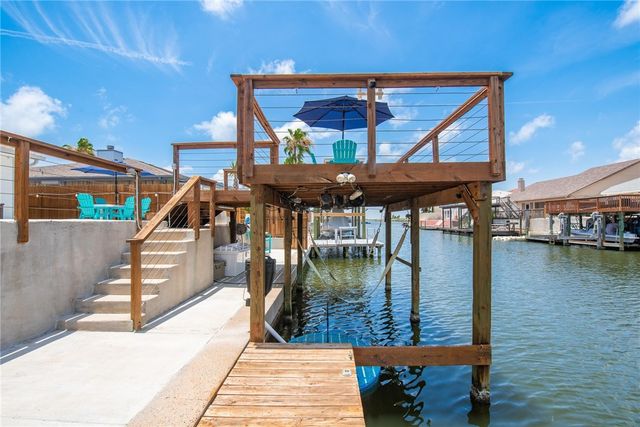 13818 Mizzen St, Corpus Christi, TX 78418
